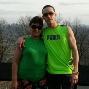 Meet your Posher, José